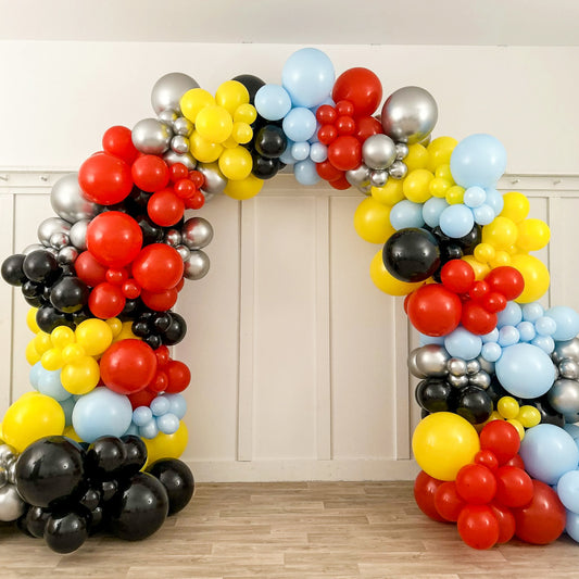 Bespoke Jumbo Door Balloon Arch